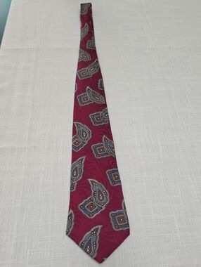 Vintage Don Loper 100% Silk Men's Burgundy Paisley Tie